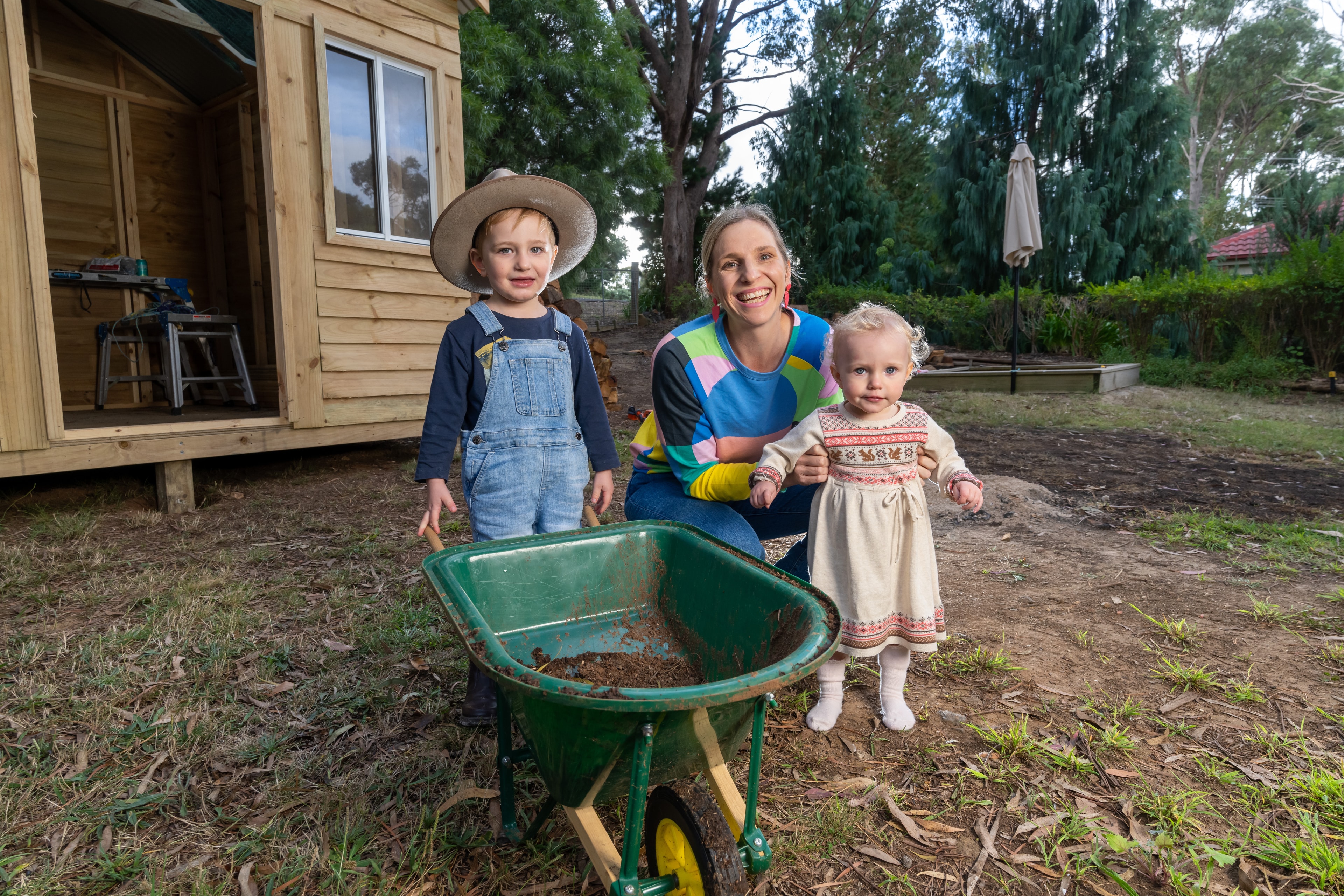 Kara Clingan and children