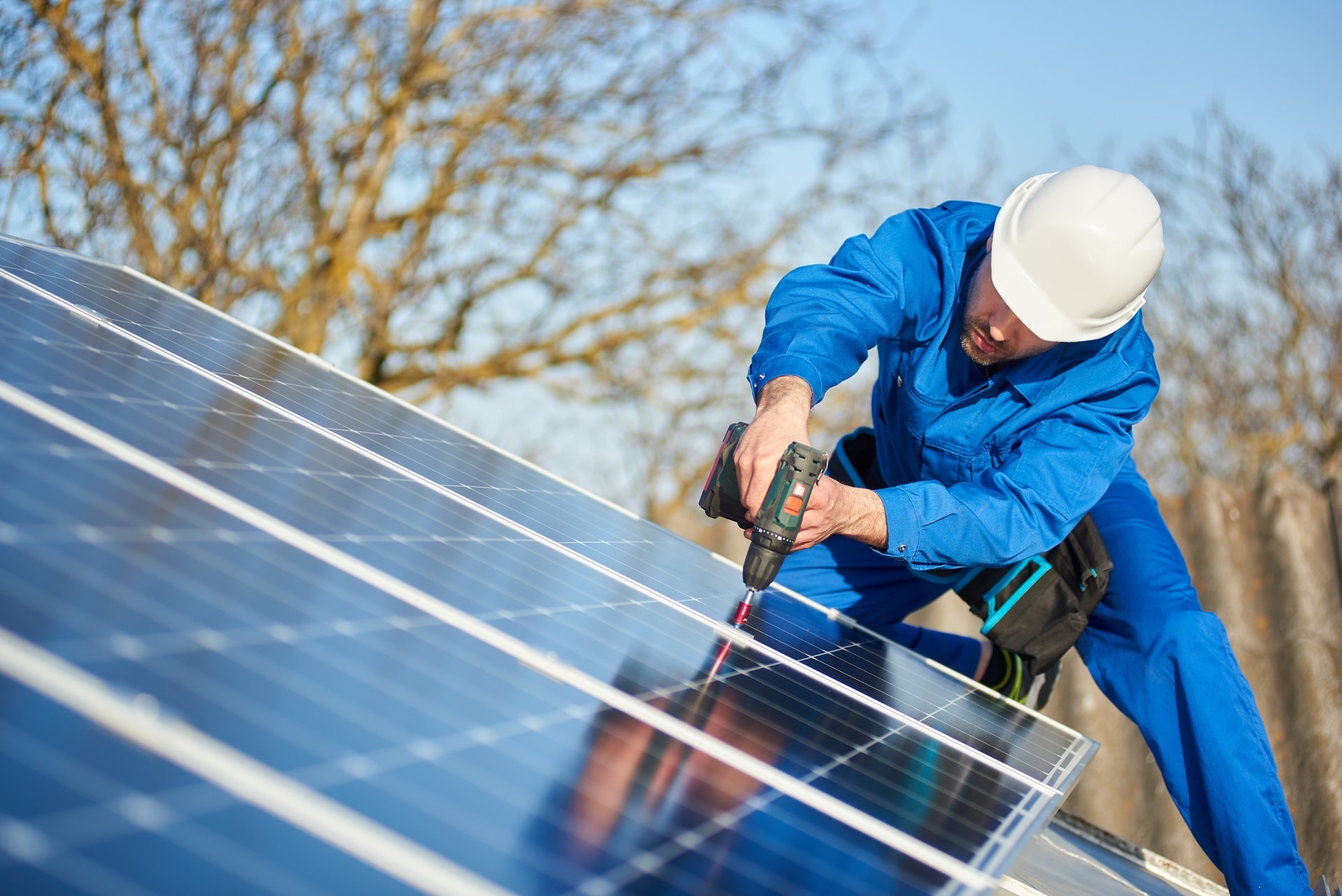 Solar installation shutterstock 1321412432 Low res